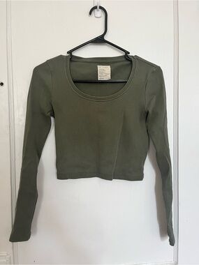 Ribbed Long Sleeve Crop Top